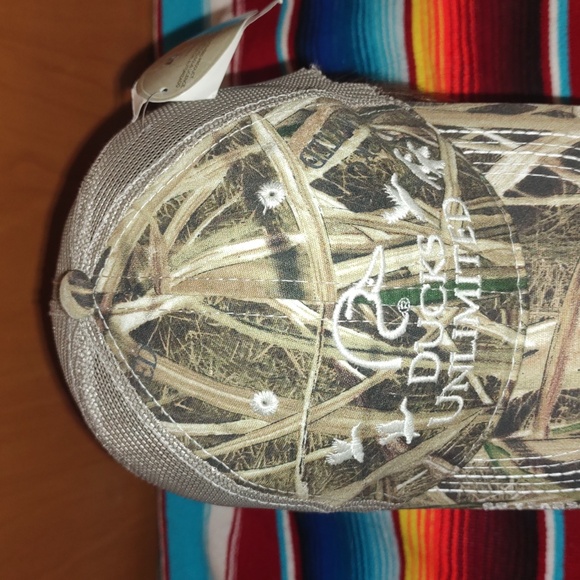 Ducks Unlimited Camo Mesh Trucker Strapback Hat Cap New - Picture 2 of 10